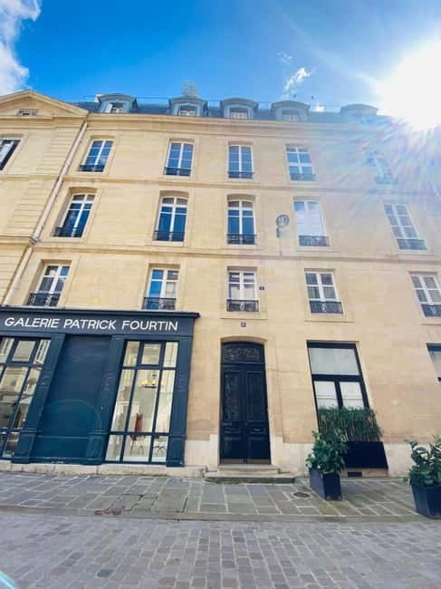Paris: Explore the City Like Emily Tour - Filming Locations - A Paris route beyond the famous scenes