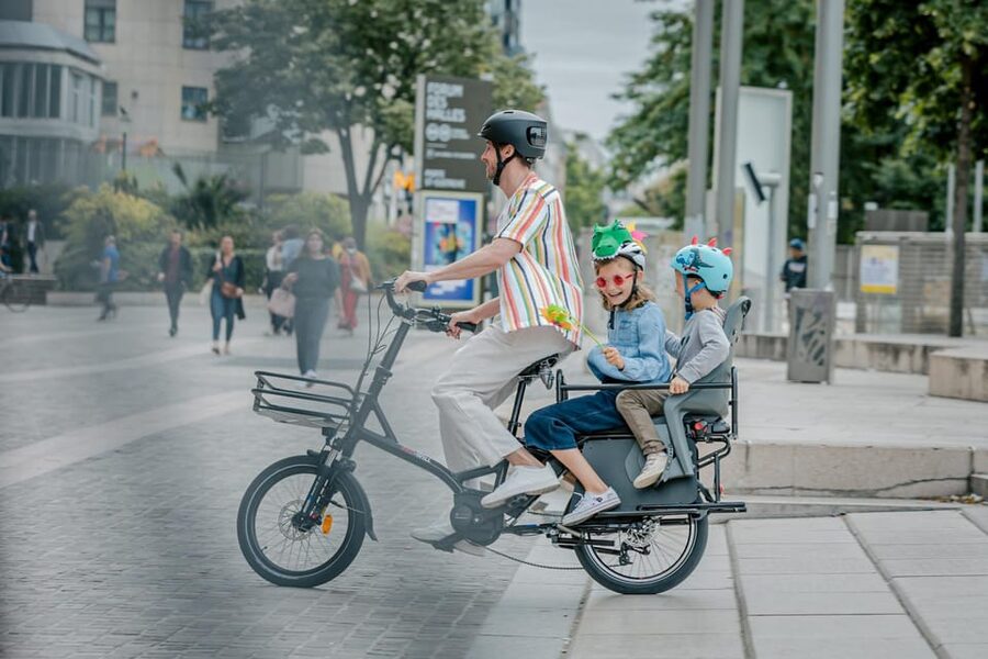 PARIS: Family e-bike longtail renting - Building your own Paris route