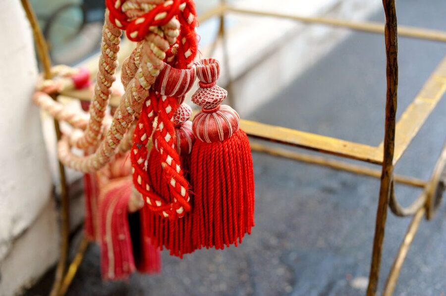 Paris: Flea Market Insider's Tour in Extra-Small Group - Why Saint-Ouen needs a guide