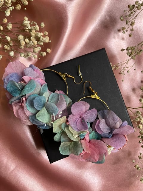 Paris: Floral Earrings workshop - Why this workshop makes a good Paris souvenir