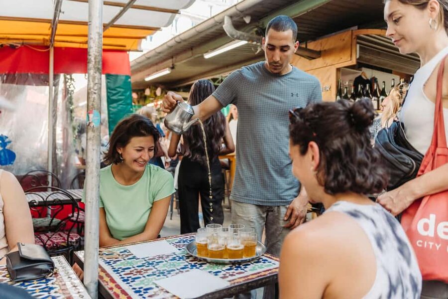 Paris: Food and Wine Tasting Walking Tour in Le Marais - Syrian-French pastries at Maison Aleph