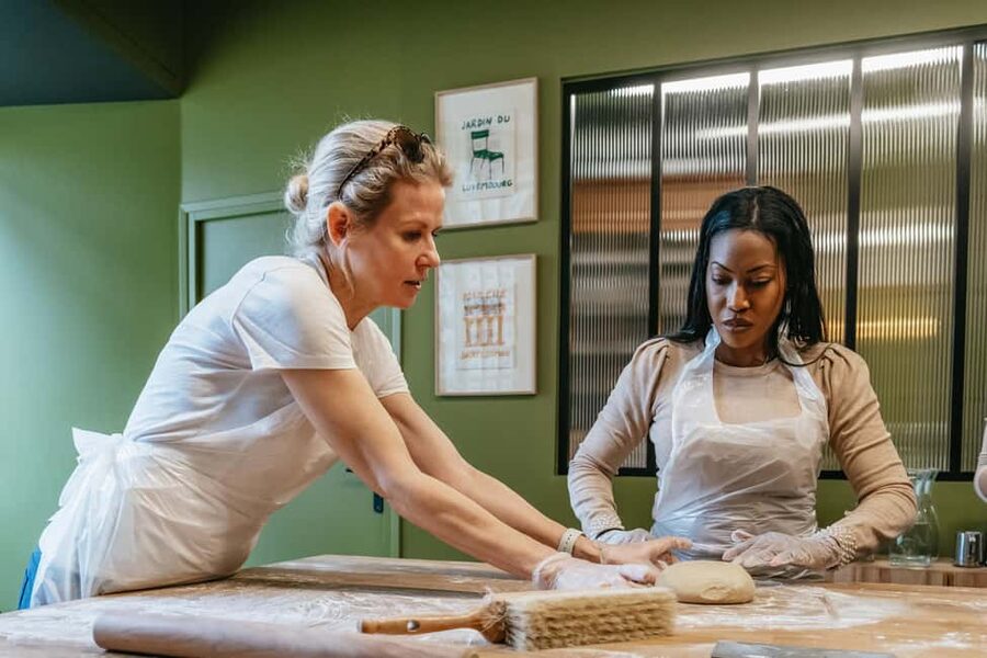 Paris: French Croissant Baking Class with a Chef - A pleasant way to spend time near Notre Dame