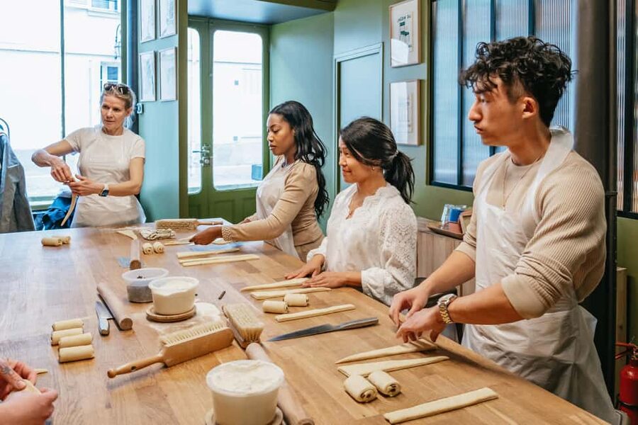 Paris: French Croissant Baking Class with a Chef - Who should book this class?