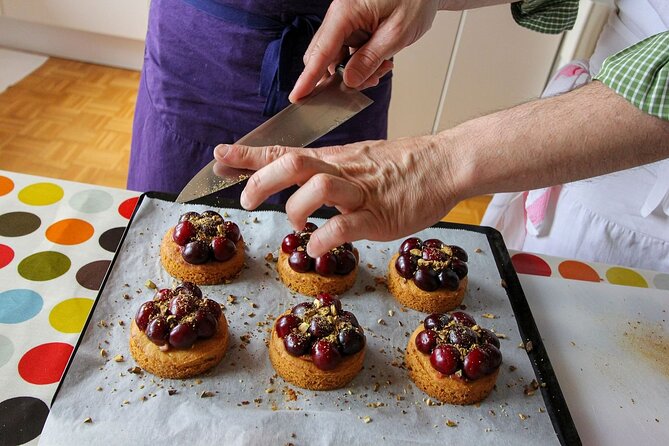 Paris French Cuisine Small Group Cooking Class with Lunch - The apartment setting and shared table