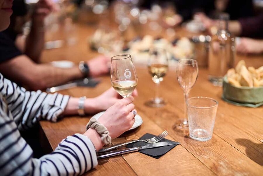 Paris: French Wine Tasting Class with Sommelier - Food pairing, bread, and the €15 question