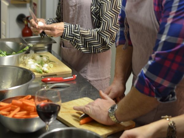 Paris: Full-Day Cooking Class, Market Tour and Lunch - Should you book it?