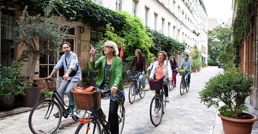 Paris: Guided Bike and Food Tour - A Taste of Paris - Why this bike and food tour works