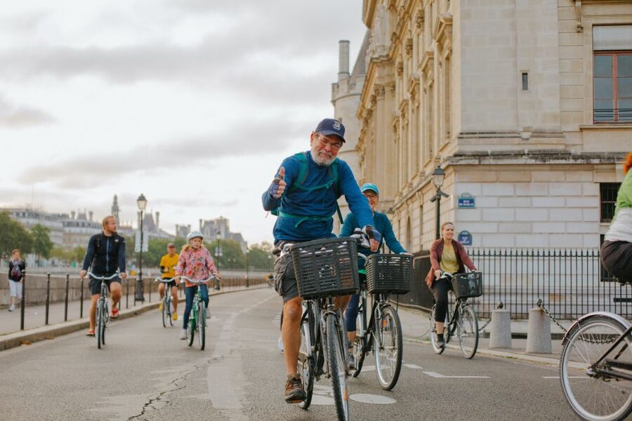 Paris: Guided Bike Tour Like a Local - Key points at a glance