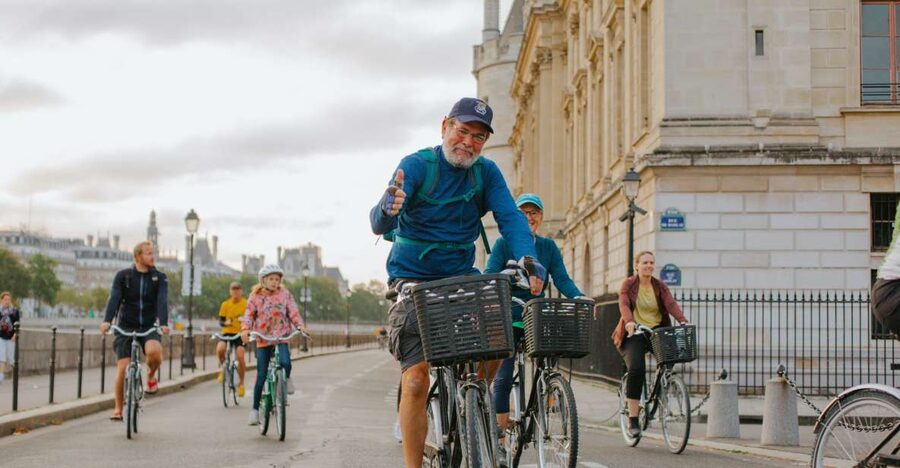 Paris: Guided Bike Tour Like a Local - Notre-Dame, the Pantheon, and the big Paris sights