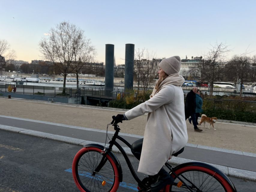 Paris: Guided City Highlights Bike Tour - Why a bike is a smart way to see Paris