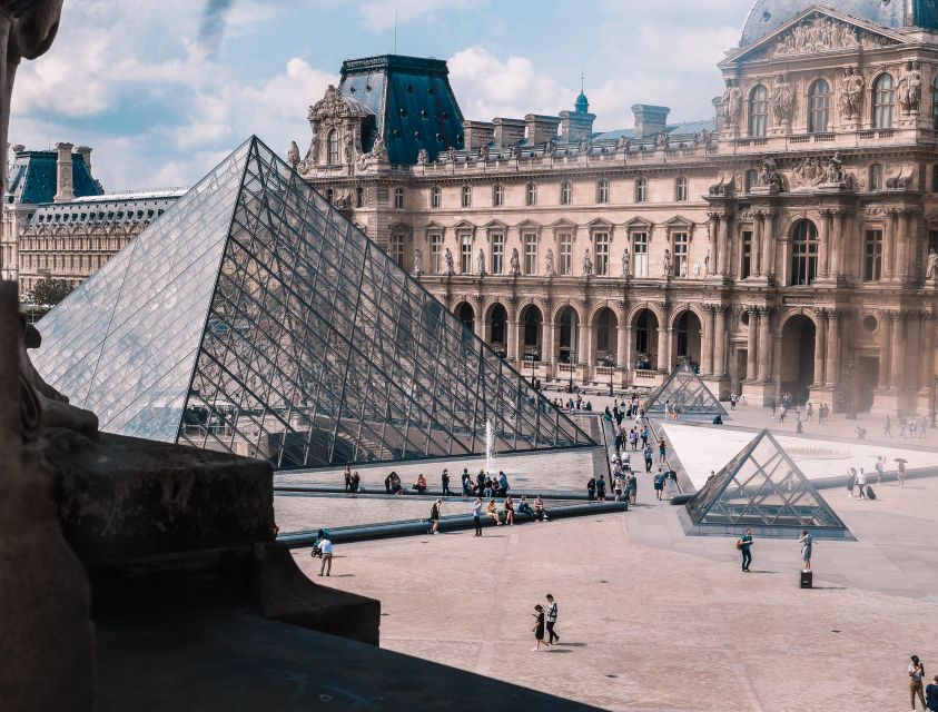 Paris: Guided Louvre Museum Tour with Optional Entry Ticket - From fortress to royal palace
