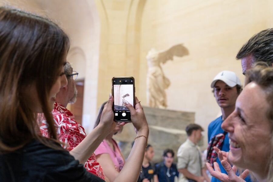 Paris: Guided Tour of the Must-Sees of the Louvre Museum - Starting at the Arc de Triomphe du Carrousel