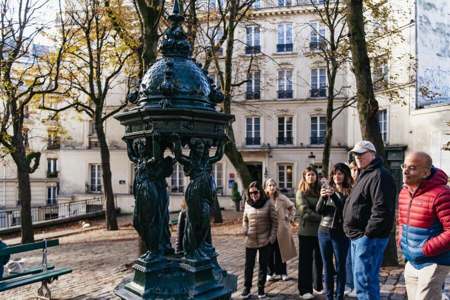 Paris: Hidden Gems of Montmartre with Local Guide - Secret views before the basilica