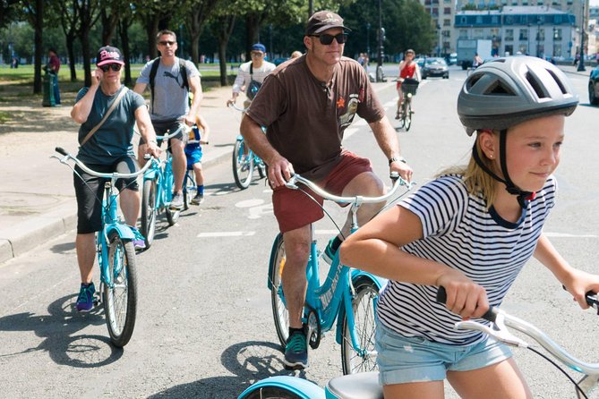 Paris Highlights Bike Tour: Eiffel Tower, Louvre and Notre-Dame - Champs-Elysées and Place de la Concorde