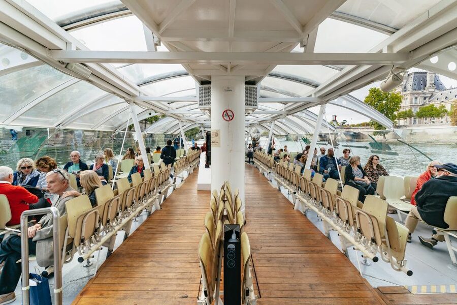 Paris: Hop-On Hop-Off Seine Cruise Pass with 9 Stops - Notre Dame and the Latin Quarter