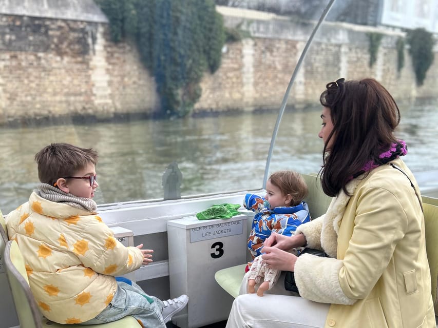 Paris: Hop-On Hop-Off Seine Cruise Pass with 9 Stops - Hôtel de Ville and the Marais