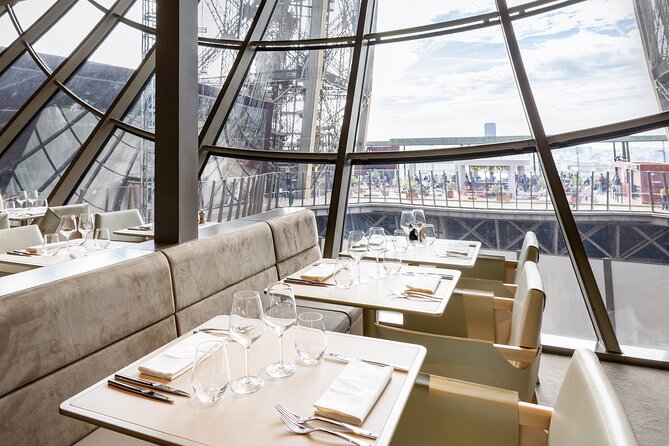 Paris Late Lunch at Eiffel Tower's Madame Brasserie Restaurant - Choosing a Table and Taking in the View