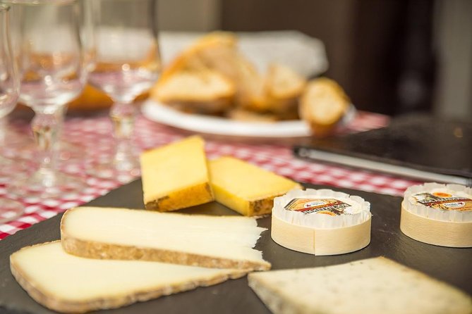 Paris Le Marais District Original Food and Wine Tasting Tour - How much food and wine will you actually get?