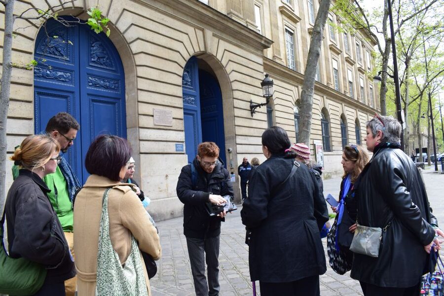 Paris: Le Marais & Montmartre Jewish History Walking Tour - Montmartre at 7 Rue Ravignan and Le Bateau-Lavoir