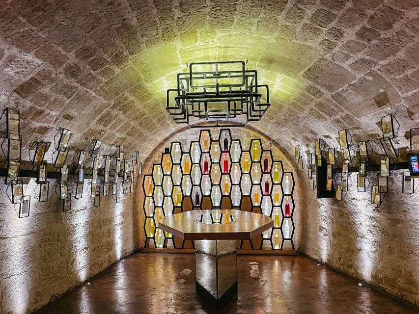 Paris: Les Caves du Louvre Guided Tour with Wine Tastings - How the five senses explain wine