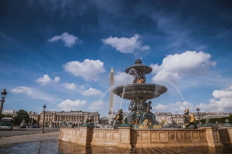 Paris: Louvre Museum Entry Ticket and Garden Walking Tour - Why the outdoor walk improves a Louvre visit