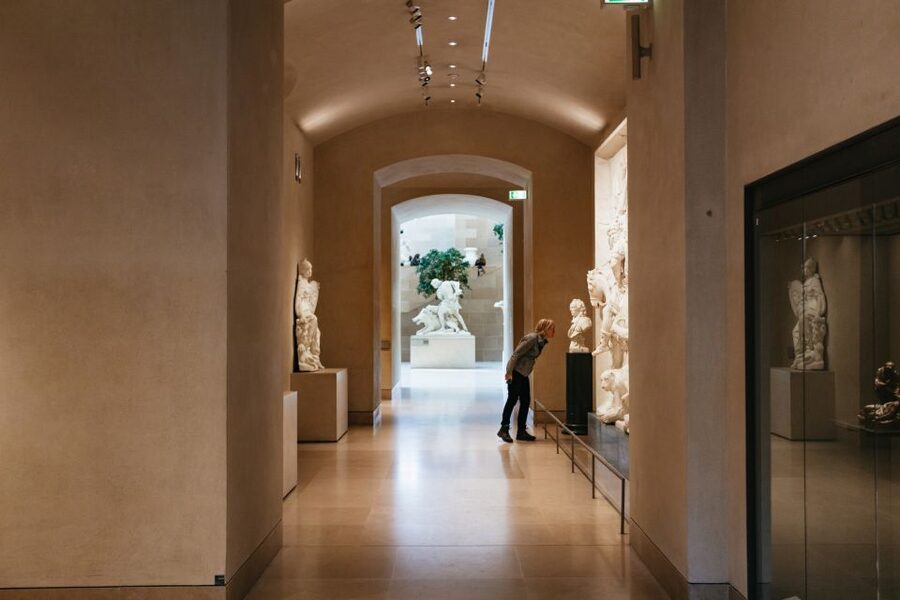 Paris: Louvre Museum Entry Ticket With Host and River Cruise - Inside the Louvre: choose your priorities early
