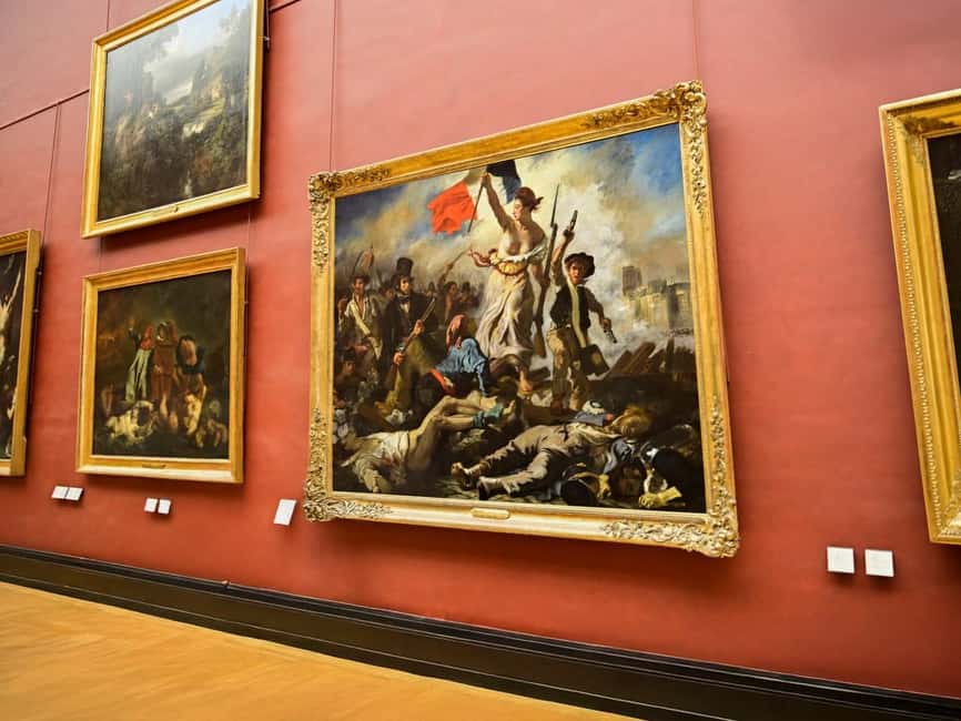 Paris: Louvre Museum Guided Tour with Skip-the-Ticket-Line - Staying inside after the tour