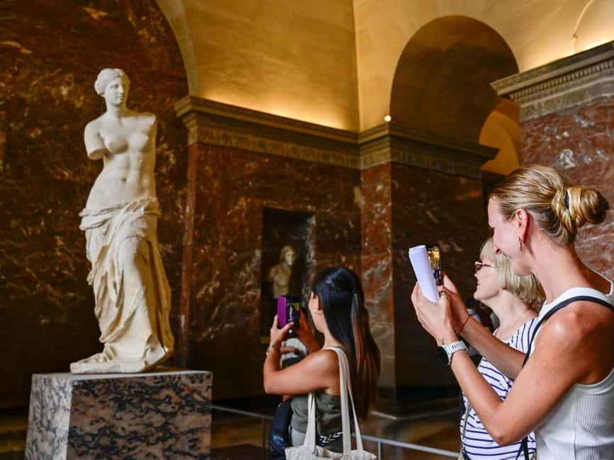 Paris: Louvre Museum Guided Tour with Skip-the-Ticket-Line - Winged Victory of Samothrace, the dramatic centerpiece