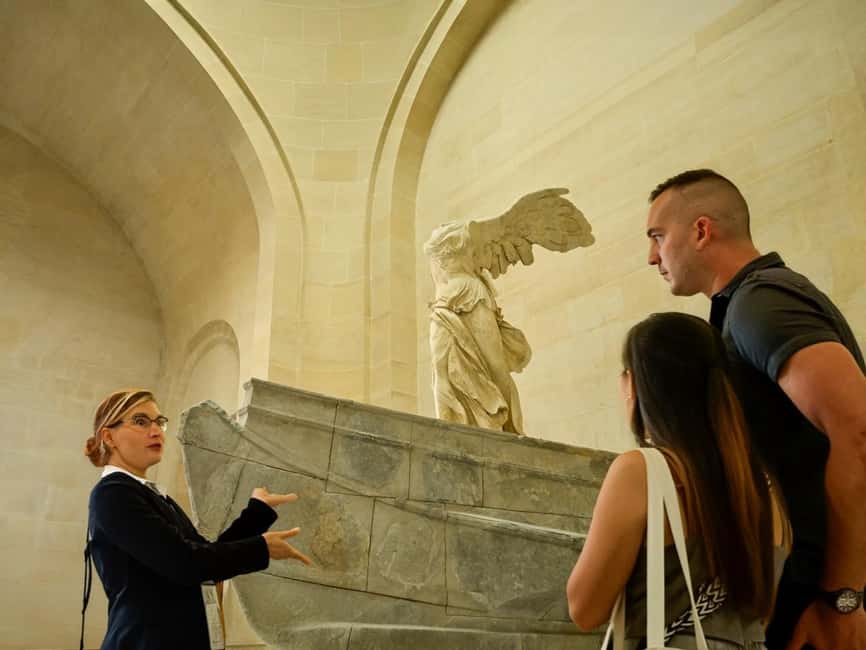 Paris: Louvre Museum Guided Tour with Skip-the-Ticket-Line - The value of the guide