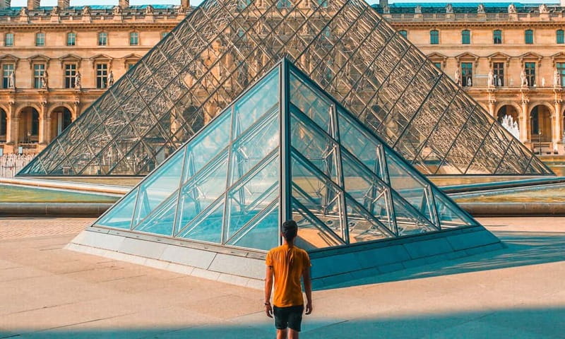 Paris: Louvre Museum Ticket with Audio guide - Seven themed tours instead of a rushed museum sweep