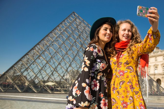 Paris Louvre PRIVATE TOUR with a Local Private Guide - Venus de Milo and Nike of Samothrace