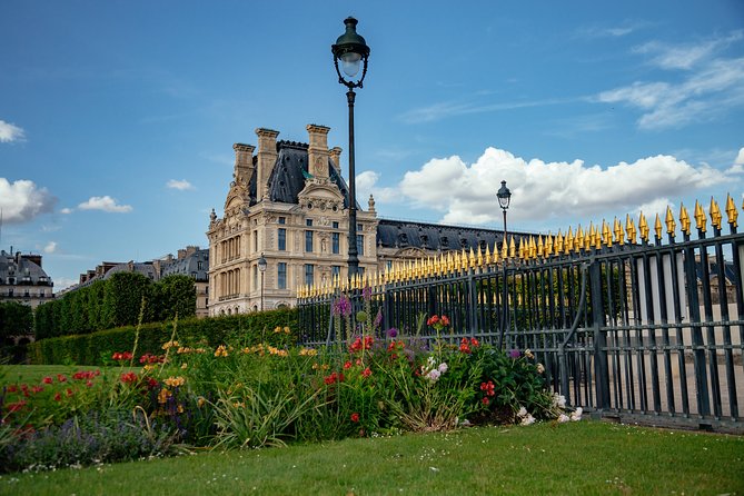 Paris Louvre PRIVATE TOUR with a Local Private Guide - French painting, Michelangelo, and the royal collection