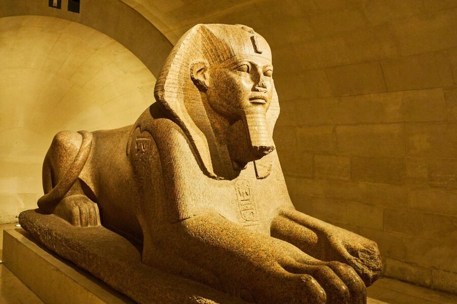 Paris: Louvre Ticket with Audioguide App and Seine Cruise - From the Louvre to the Seine