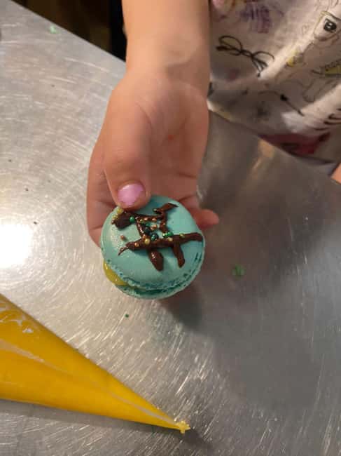 Paris: Macaron Baking Class for Families and Kids - What you take home besides macarons