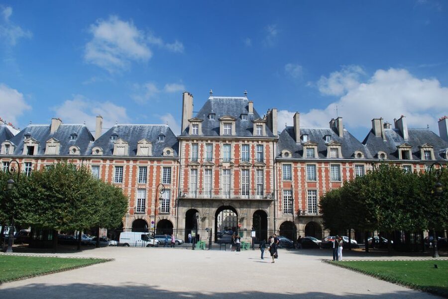 Paris Marais Quarter 2-Hour Private Walking Tour - Why the Marais works so well for a two-hour walk