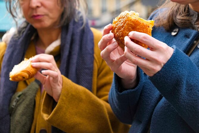 Paris Montmartre Food & Wine Tour with Eating Europe - Starting with bread on Rue Lepic