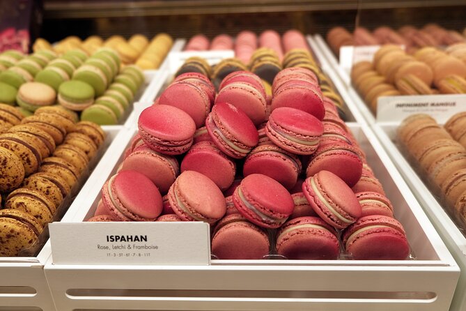 Paris Montmartre Food & Wine Tour with Eating Europe - Bean-to-bar chocolate and citrus from a family farm