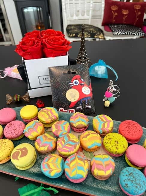 Paris: Montmartre Macaron Baking Workshop - Taking home at least 15 handmade macarons