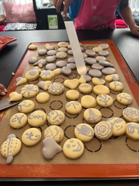 Paris: Montmartre Macaron Baking Workshop - Who should book this Paris baking workshop?
