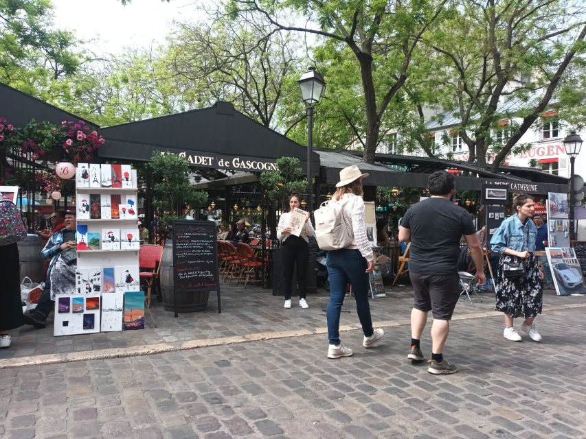 Paris: Montmartre Small Group Guided Walking Tour - Starting at Anvers and climbing to Sacré-Cœur