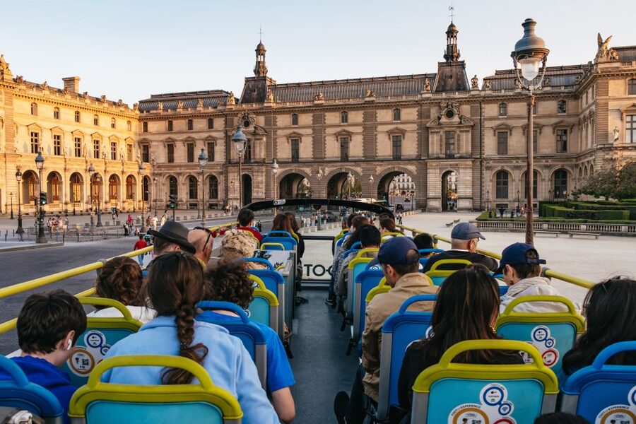Paris: Night Bus Tour with Audioguide - Is $36 good value for two hours?