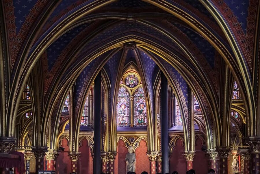 Paris: Notre Dame and Île de la Cité Walking Tour - Inside the restored cathedral for about 105 minutes