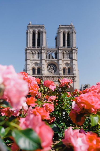Paris: Notre Dame Exterior Walking Tour with Sainte Chapelle - Key points to know before booking