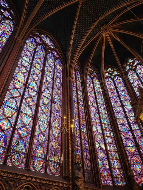 Paris: Notre Dame Exterior Walking Tour with Sainte Chapelle - Sainte-Chapelle’s stained glass