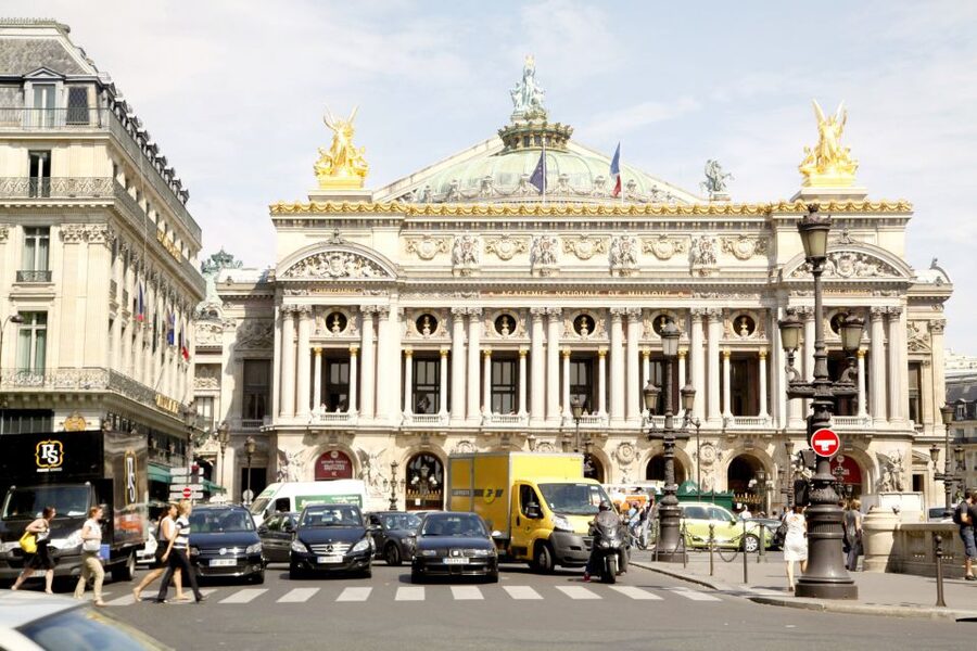 Paris: Openair Double Decker Bus Audio-Guided City Tour - Les Invalides, Pont Neuf, and the Seine