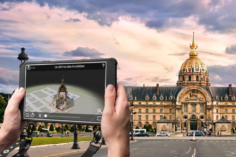 Paris: Openair Double Decker Bus Audio-Guided City Tour - Notre Dame, Bastille, and Luxembourg Gardens