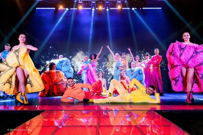 Paris Paradis Latin Cabaret Show with Champagne - Champagne choices and service expectations