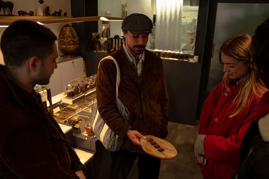 Paris : Pastries and Tragedies, The sweet tour of Montmartre - At a glance