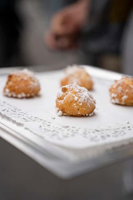 Paris : Pastries and Tragedies, The sweet tour of Montmartre - Montmartre’s sadder stories and artists