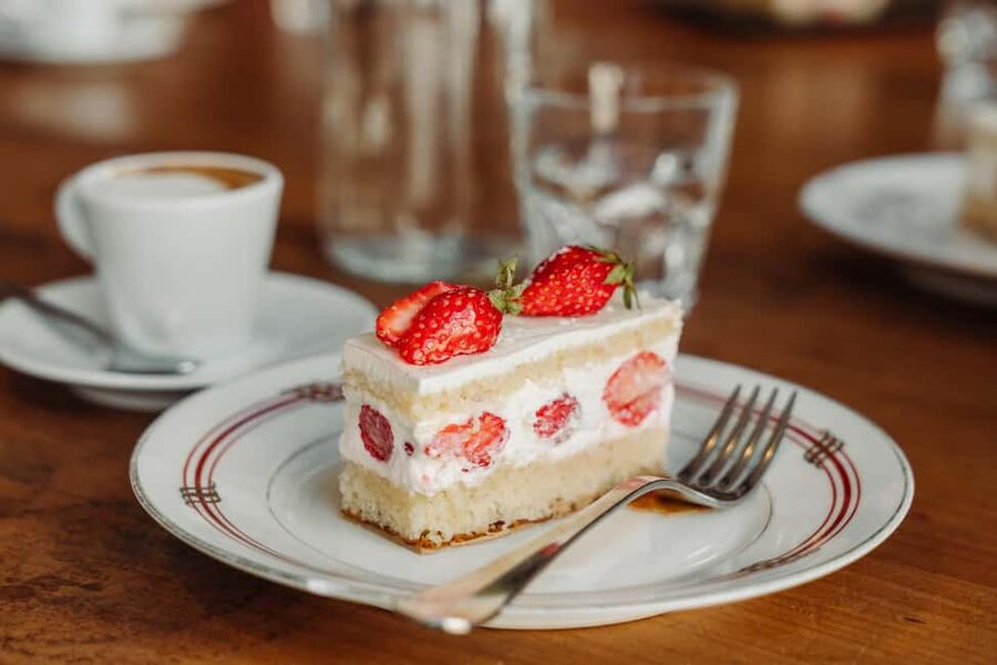 Paris: Pastry & Chocolate Walking Tour with Tastings - The first chocolate stop at Le Petit Parisien